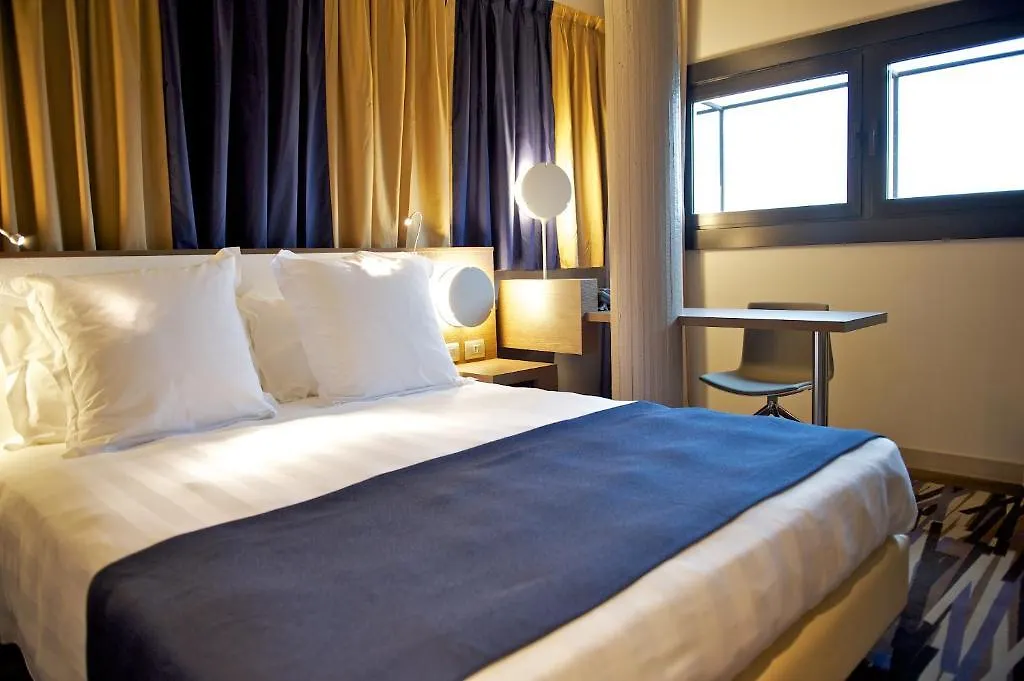 Mercure Roma Centro Colosseo Rome